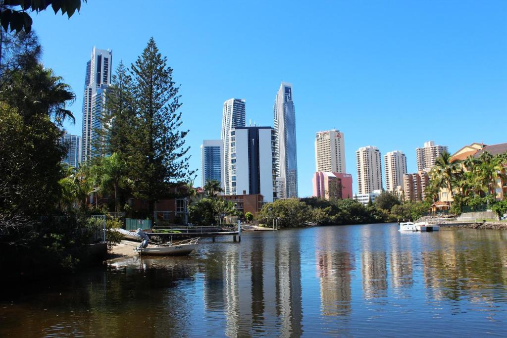 Surfers Del Rey Aparthotel Gold Coast Bagian luar foto